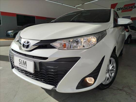 TOYOTA YARIS 1.3 16V FLEX XL MULTIDRIVE TOYOTA YARIS 1.3 16V FLEX XL MULTIDRIVE